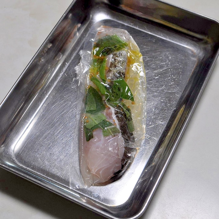 生鱈の下味冷凍 フレッシュセージのオイル漬け レシピ 作り方 By Taka5chan 楽天レシピ 生鱈の下味冷凍 フレッシュセージのオイル漬け レシピ 作り方 By Taka5chan 楽天レシピ